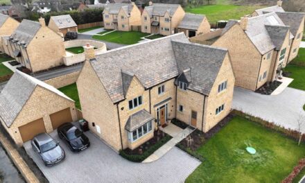 Residence Collection windows installed in £7m Cotswold housing development